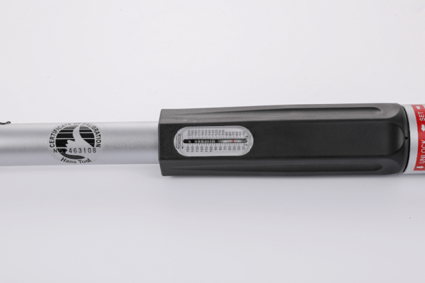 Torque Wrench with Scale Window